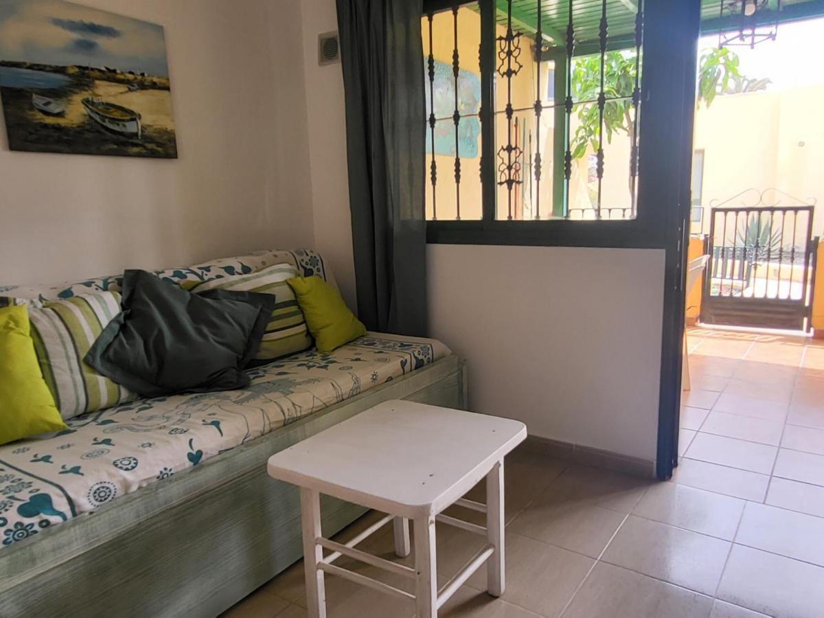 Giardino E Terrazza, Accogliente E Funzionale, Wi-Fi, Piscina Condivisa Apartment Коста Калма Екстериор снимка